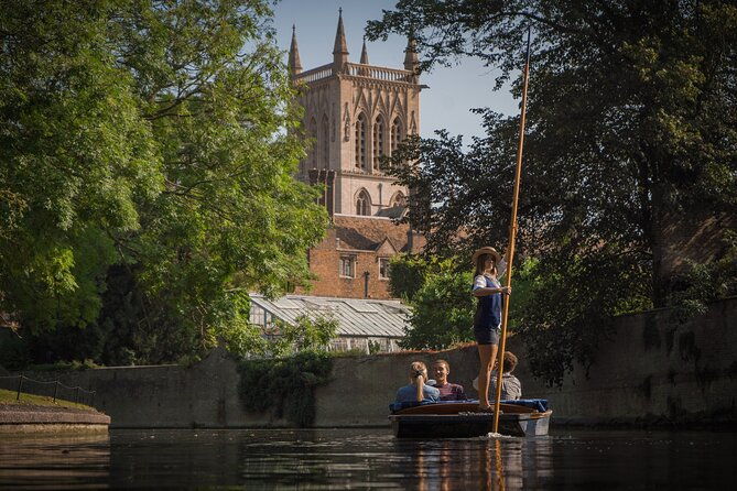 punting-tour-in-cambridge