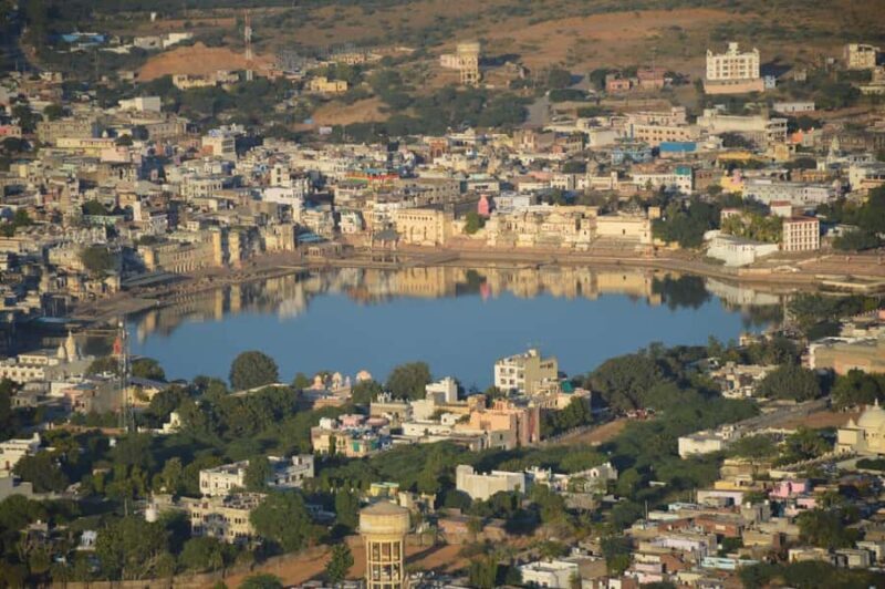 Pushkar Day Trip with Brahma Temple From Jaipur - Exploring Pushkar Lake and Its Sacred Vibe