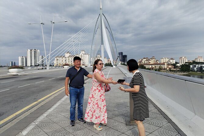 Putra Jaya Tour From Kuala Lumpur - Key Points