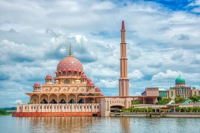 Putrajaya Pink Mosque and Blue Mosque Shah Alam Day Tour - Key Points