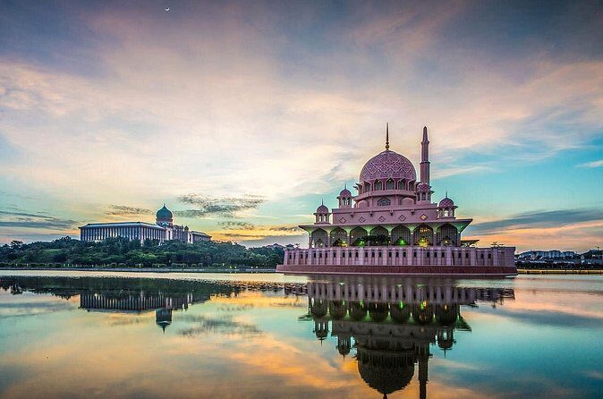 Putrajaya Tour with Traditional Boat Cruise & Pink Mosque (Private) - Who Will Love This Tour?