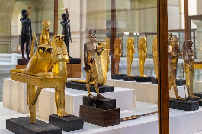 Pyramids National Museum: Voyage Through Egypts Illustrious Past - An Engaging Introduction to Egypt’s Monuments
