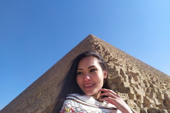 Pyramids of Giza and the Egyptian Museum Layover Tour from Cairo Airport - Frequently Asked Questions
