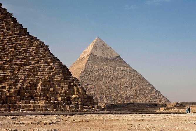 Pyramids of Giza & Sphinx & valley temple Tour with Egyptian lunch - FAQ
