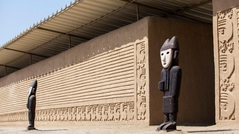 pyramids-of-the-sun-and-the-moon-huanchaco-and-chan-chan-4