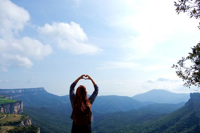 pyrenees-medieval-village-hike-from-barcelona