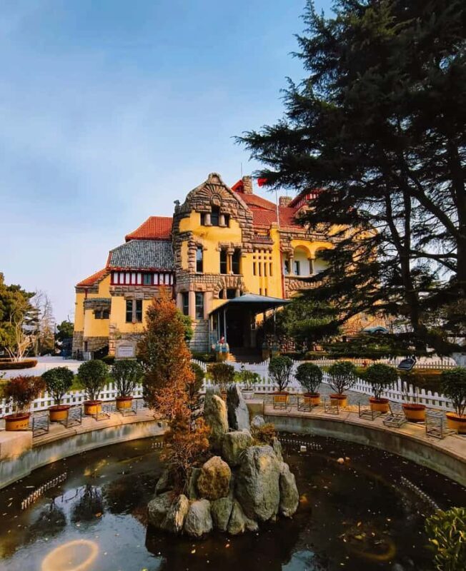Qingdao Essence: Governor Mansion, Beer Museum & Handicrafts - Key Points