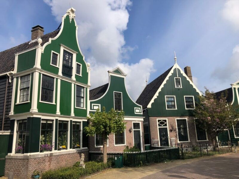 quaint-dutch-countryside-windmills-fishing-villages-3