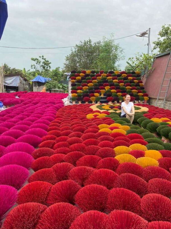 quang-phu-cau-and-perfume-pagoda-private-tour