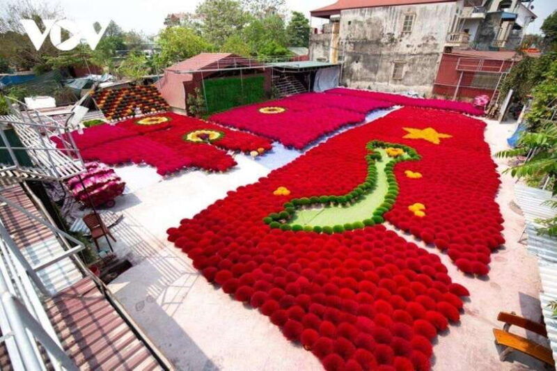 quang-phu-cau-and-perfume-pagoda-private-tour