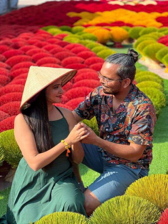 quang-phu-cau-and-perfume-pagoda-private-tour