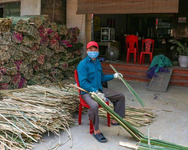 Quang Phu Cau Incense Village And Hat Making Private Tour - Key Points