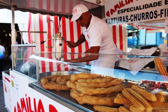 quarteira-market-town-bus-trip-from-albufeira