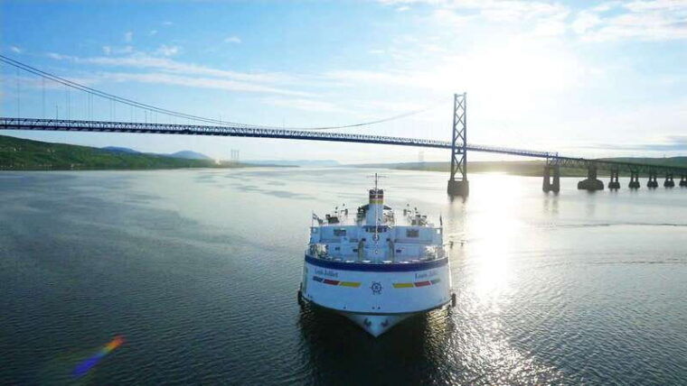 quebec-city-sightseeing-cruise-with-guide