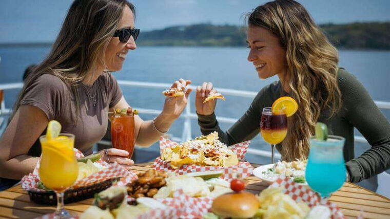 quebec-city-sightseeing-cruise-with-guide