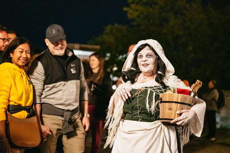 quebec-interactive-street-theatre-crimes-in-new-france