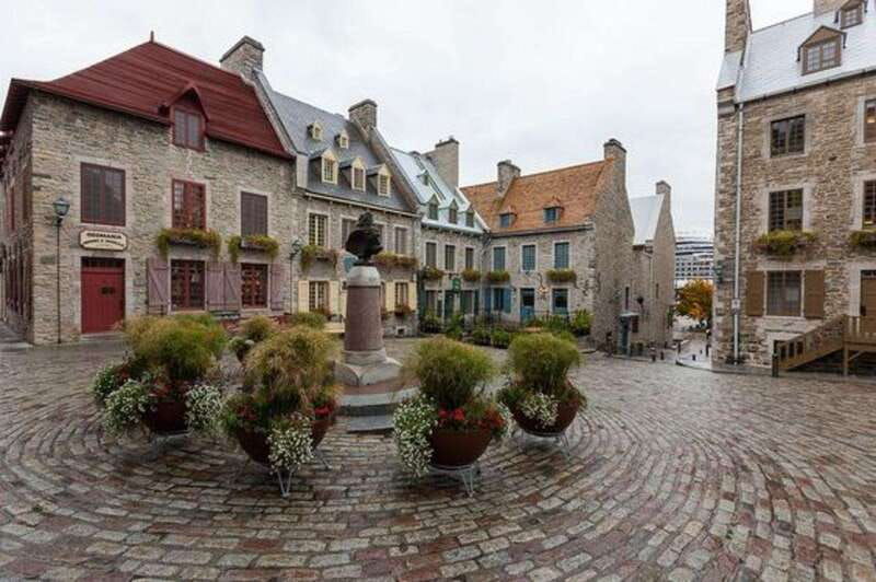quebec-old-town-private-walking-tour-with-a-local-guide