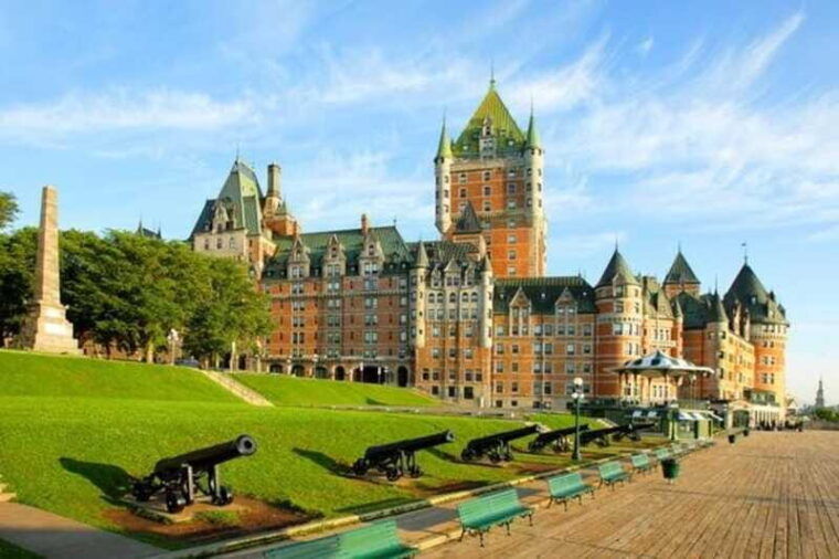 quebec-old-town-private-walking-tour-with-a-local-guide
