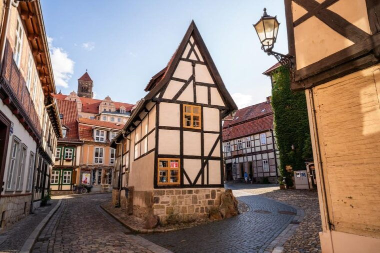 quedlinburg-guided-city-walk-highlights-tour-private