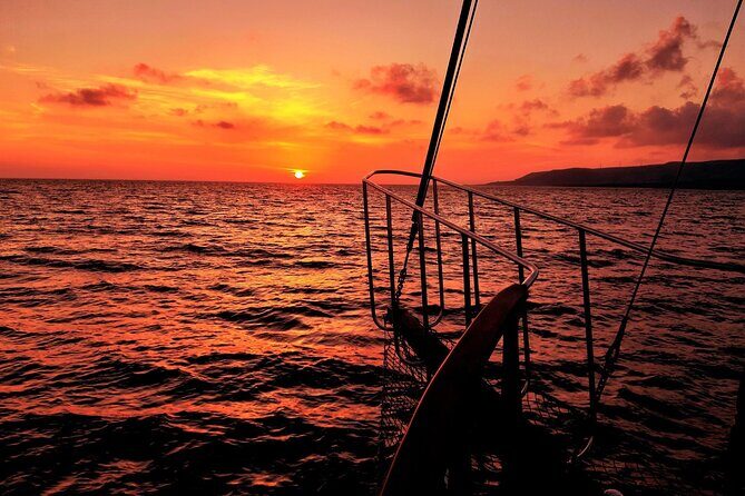 Queen Bee Sunset Cruise with Swim Stops and Dinner - FAQs