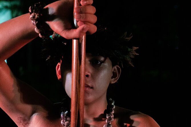 queens-luau-in-the-heart-of-waikiki