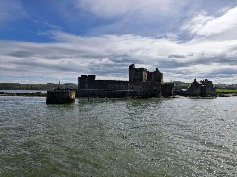 queensferry-firth-of-forth-blackness-castle-cruise