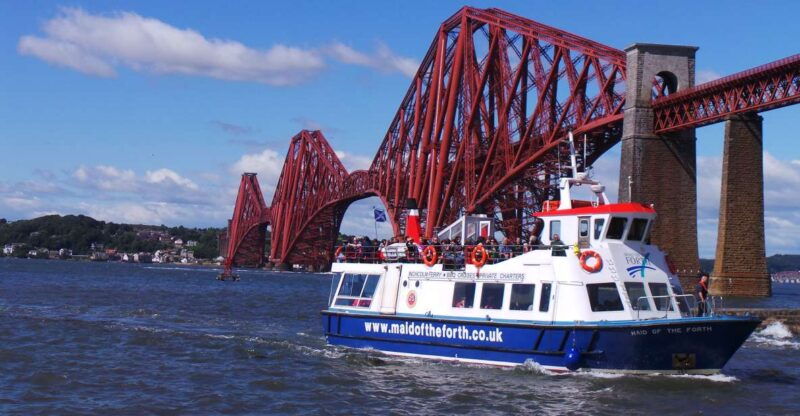 queensferry-sightseeing-cruise-to-inchcolm-island-2