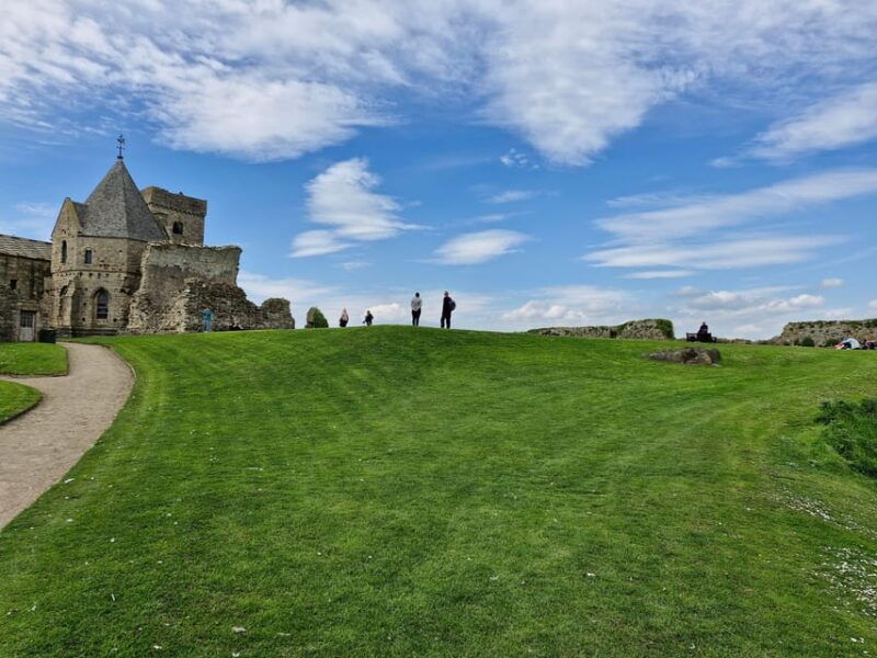 queensferry-sightseeing-cruise-to-inchcolm-island