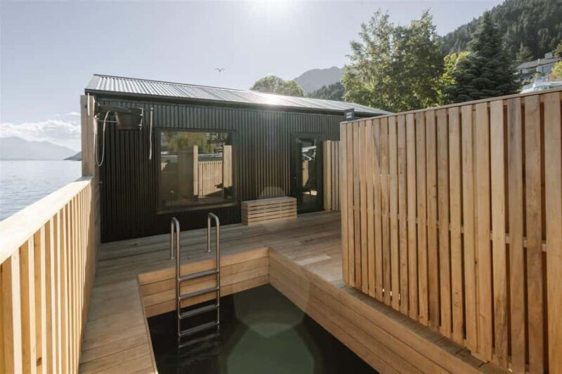 Queenstown: Floating Sauna Experience on Lake Whakatipu - What Makes This Floating Sauna Experience Special?