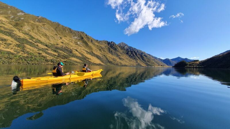 Queenstown: Kayaking or SUP Experience on Moke Lake - An Authentic Look at the Moke Lake Kayaking & SUP Tour