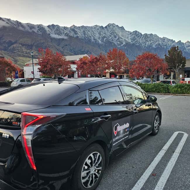 Queenstown: Private Day Trip to Wanaka, Arrowtown & More - Exploring Queenstowns Surroundings in Style and Comfort