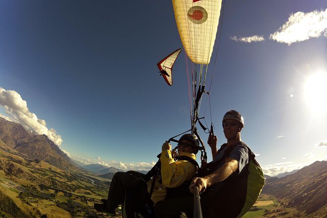 Queenstown Tandem Paragliding from Coronet Peak - An Overview of the Queenstown Tandem Paragliding Experience