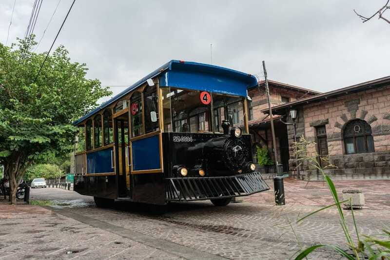 queretaro-classic-trolley-car-guided-tour