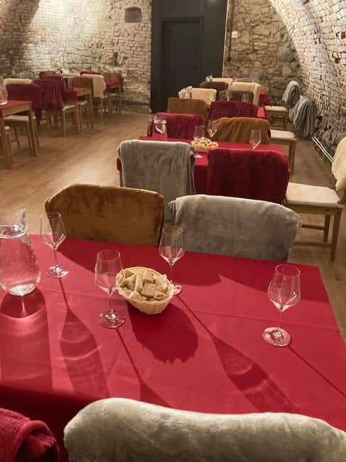 Quick Wine Tasting in Michalská - Key Points