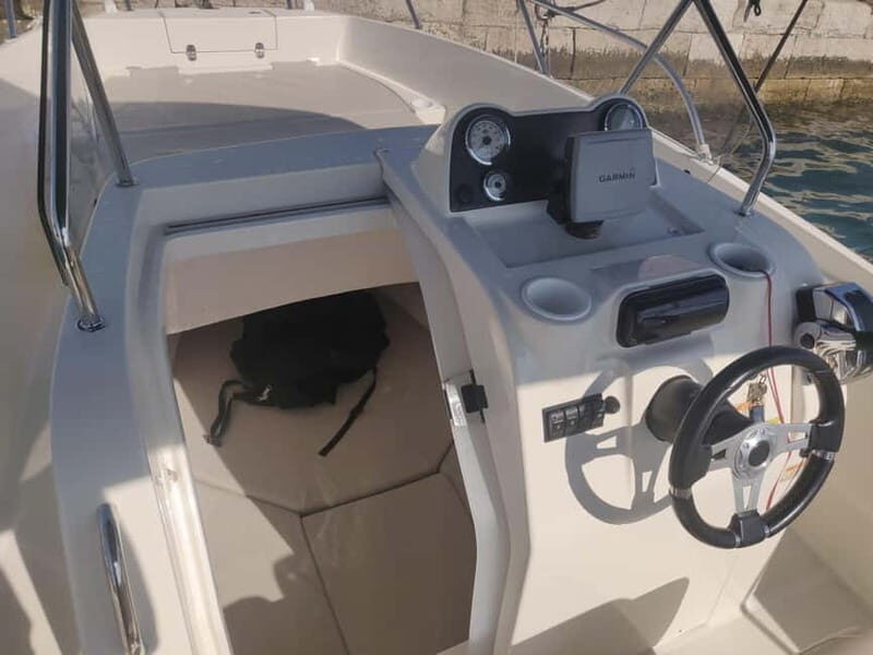 Quicksilver 675 Boat Rental in Rovinj - The Experience from the Reviews