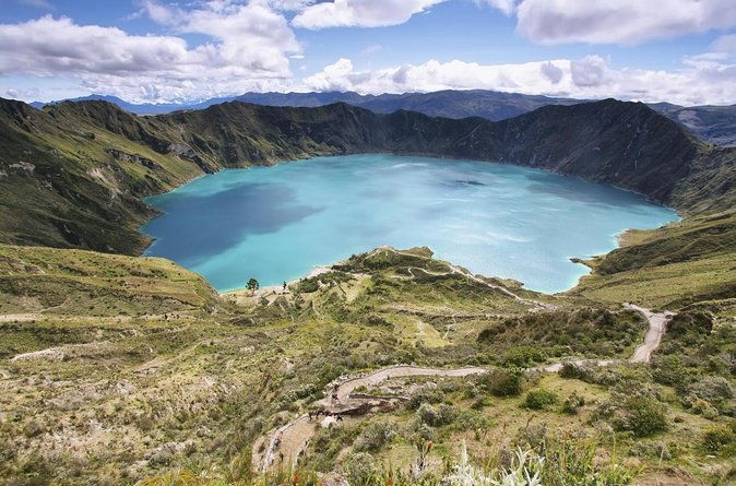 quilotoa-crater-lagoon-hiking-and-cultural-small-group-full-day-tour