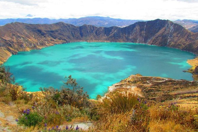 quilotoa-lagoon-and-indian-markets-in-one-day-from-quito