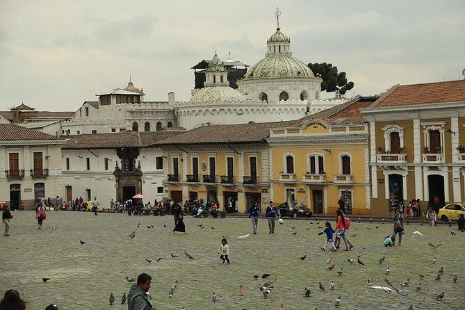 quito-city-tour-experience-learn-taste