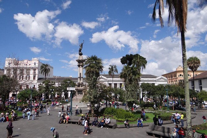 quito-old-town-and-middle-of-the-world-private-tour