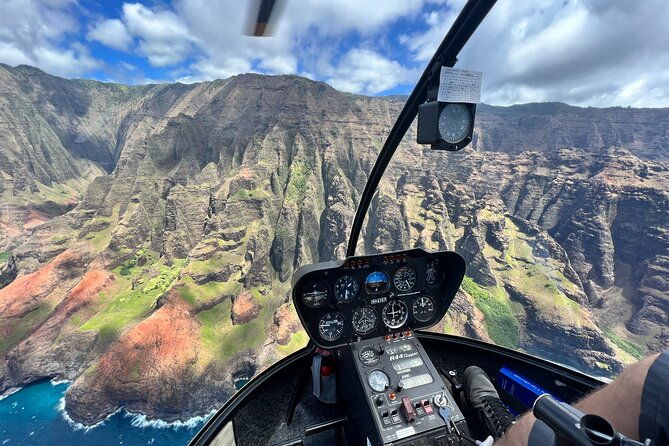 r44-private-tour-of-kauai-doors-off