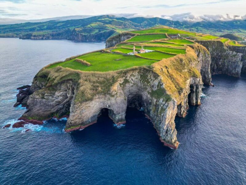 rabo-de-peixe-cave-boat-tour-on-the-north-coast