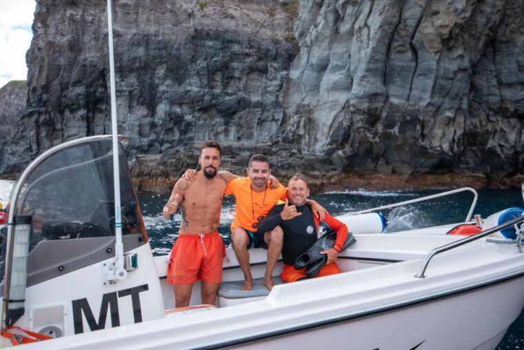 rabo-de-peixe-cave-boat-tour-on-the-north-coast