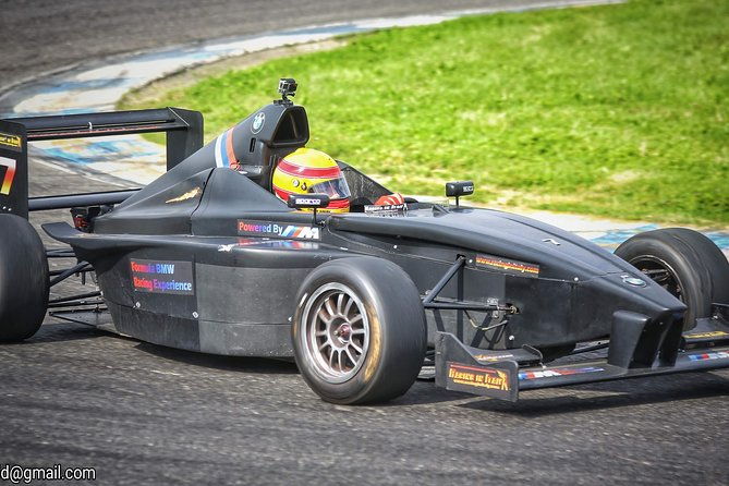 racing-experience-formula-racing-course-and-laps-on-ferrari-near-milan-2