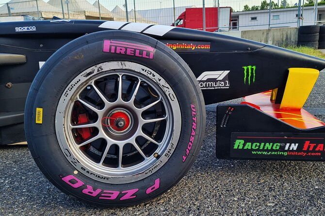 racing-experience-formula-racing-course-and-laps-on-ferrari-near-milan-2