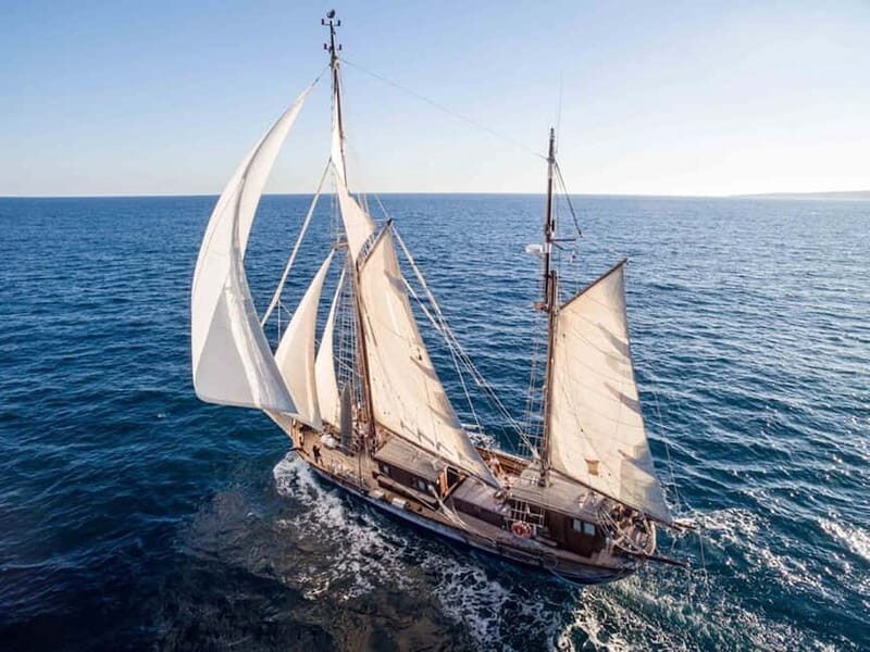 Rafael Verdera 1841:sail with history, tapas & wine in Palma - An Authentic Sailing Experience on a Historic Vessel