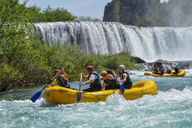 rafting-activity-full-of-adrenaline