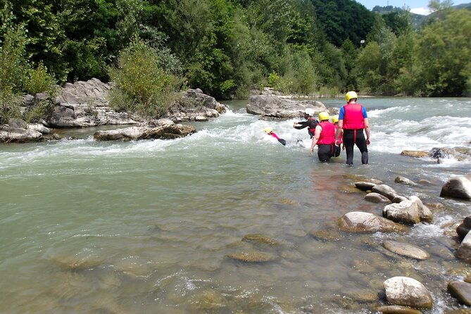 rafting-activity-with-family-in-lucca-2