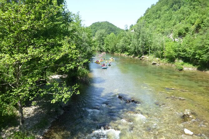 rafting-and-kayaking-adventure-in-river-kupa