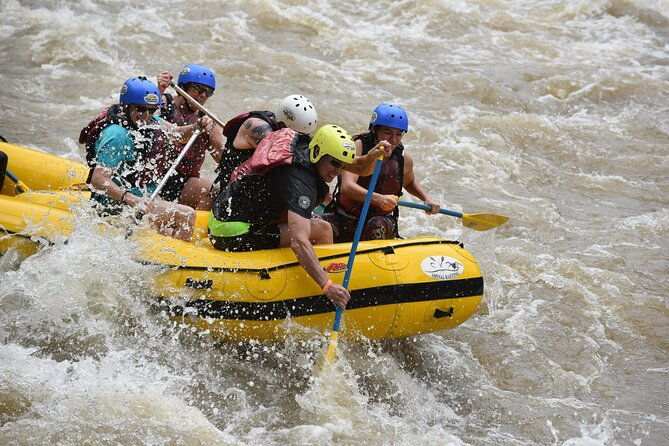 rafting-balsa-river-from-la-fortuna-iii-iv-class