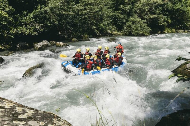 rafting-descent-of-the-aime-rapids